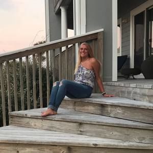 Meet your Posher, Naomi